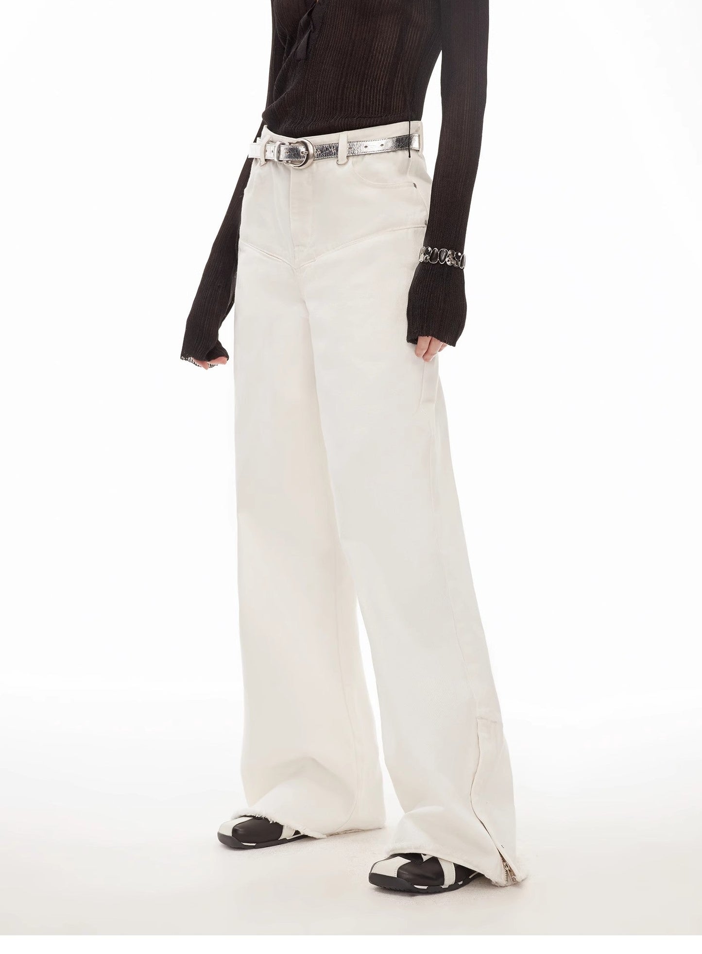 Vintage Wide-Leg Denim Pants with Curved Split Design and Enzyme Wash - Linia One