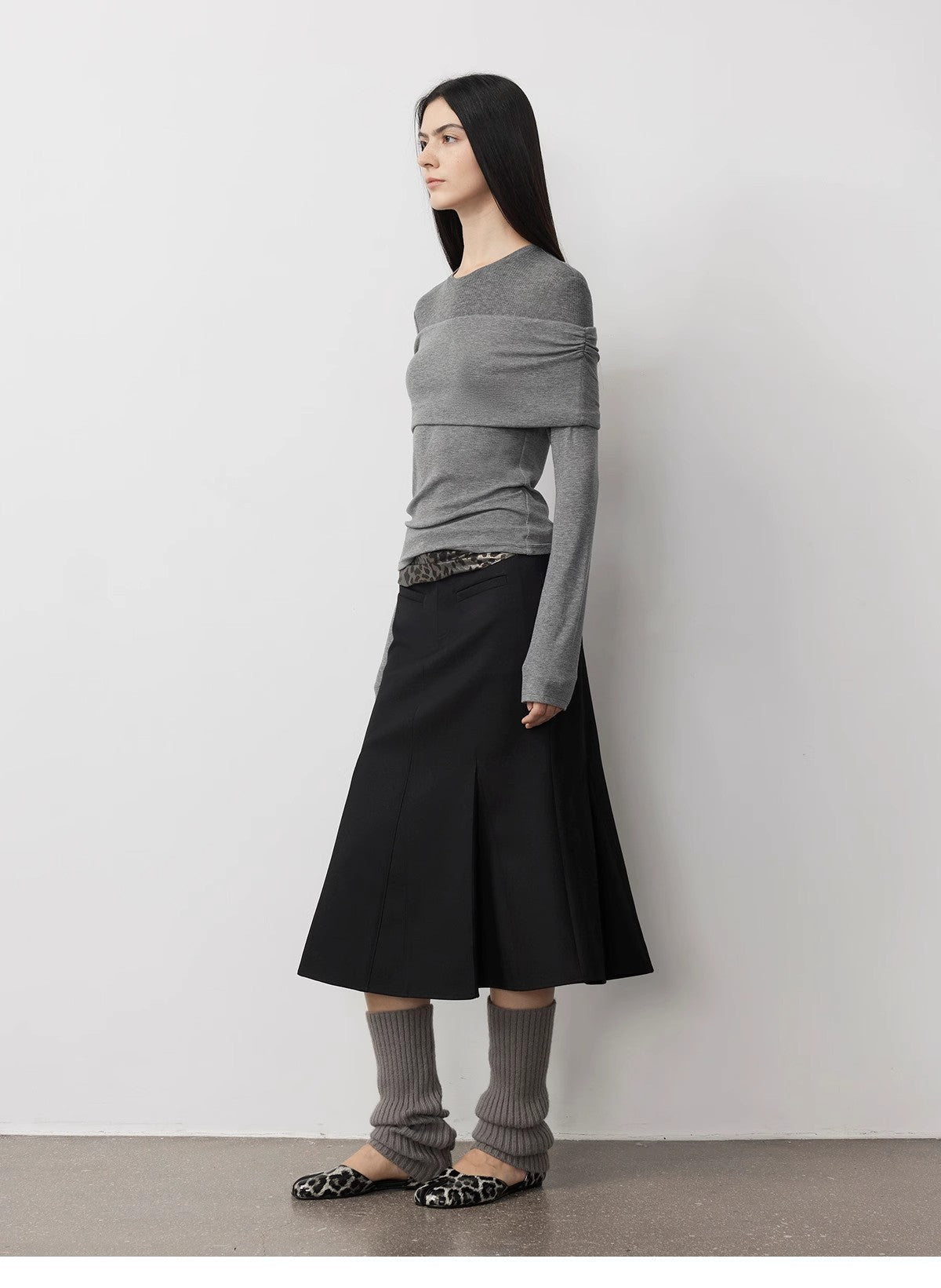 "Modern Tricks" Personalized Tencel Wool Layered One-Shoulder Knitted Top. - Linia One
