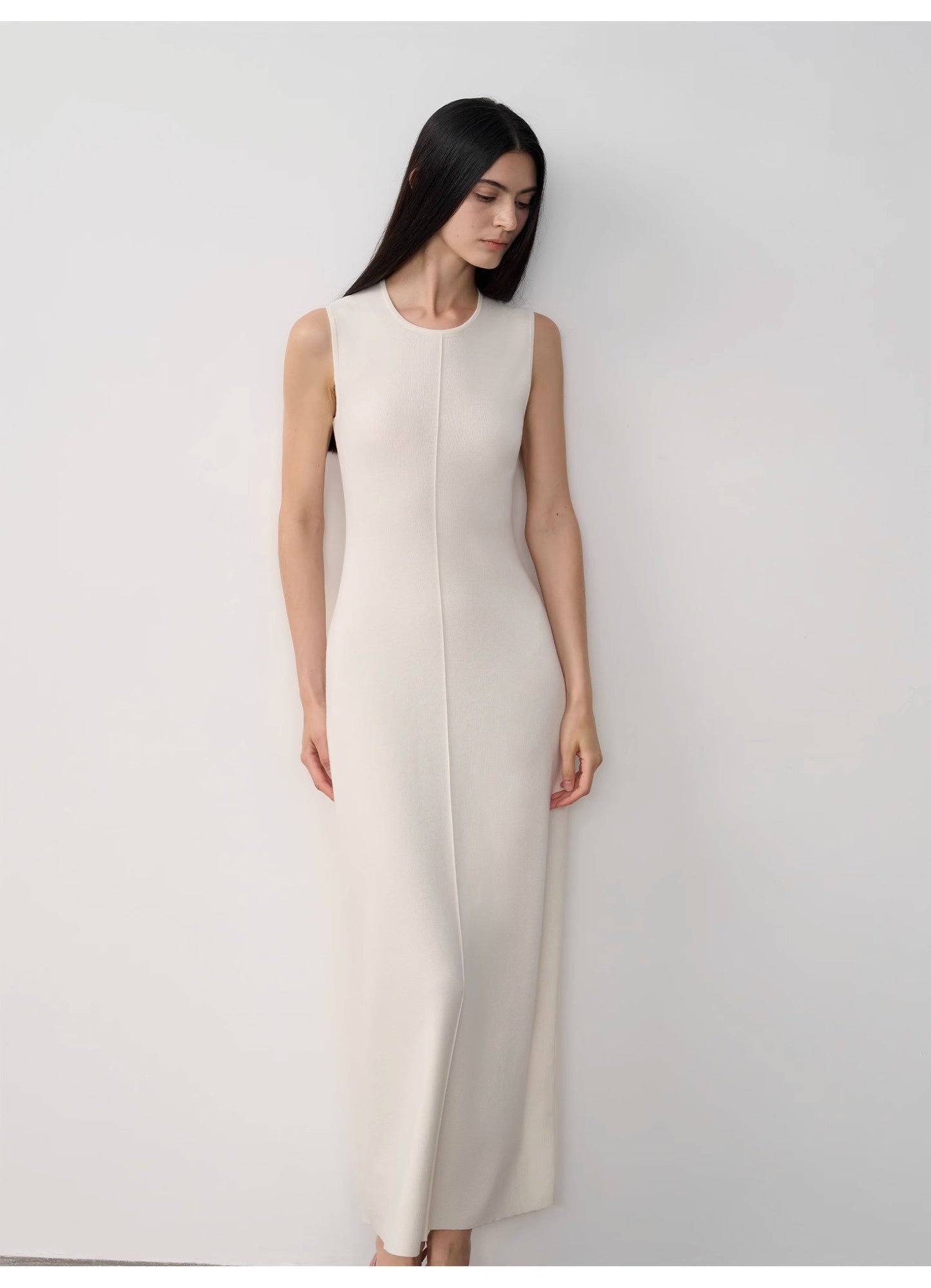 "Island Letters" Limited Edition Baslan Merino Wool Extra Long Sleeveless - Linia One